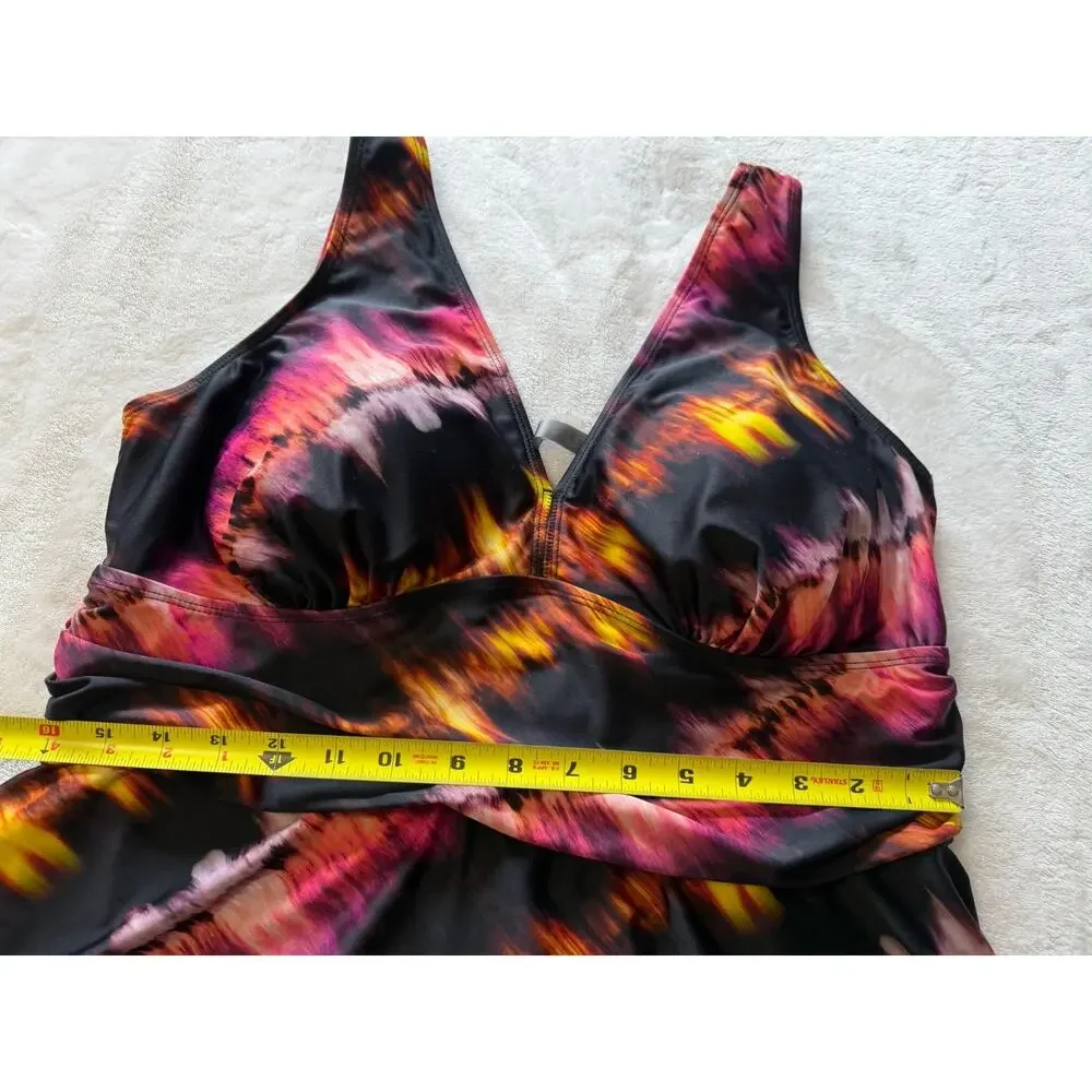 Torrid Size 1 1X 14-16 Wireless Short Asymmetrical Swim Dress with Brief Tie Dye